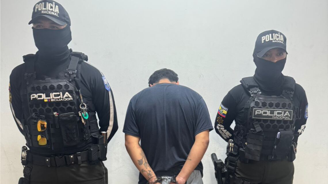 Ciudadanos capturan a delincuente tras violento asalto en el sur de Quito