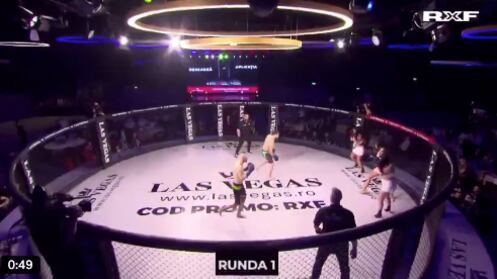 Pelea entre dos hombres y tres modelos de OnlyFans.