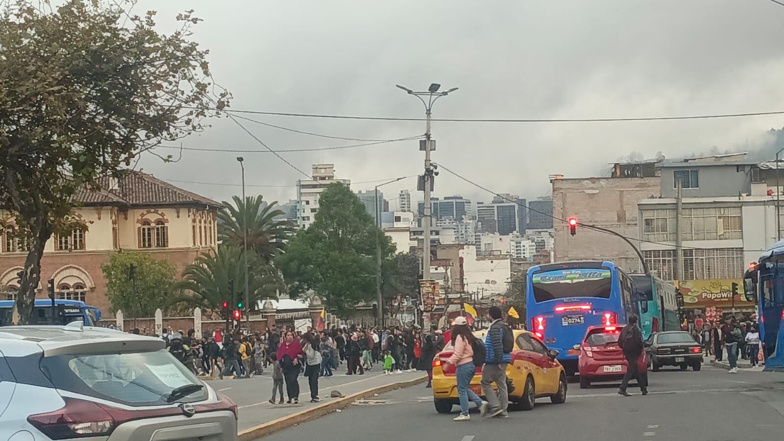 Cierre vial en Quito por manifestaciones: así avanza la jornada de movilizaciones