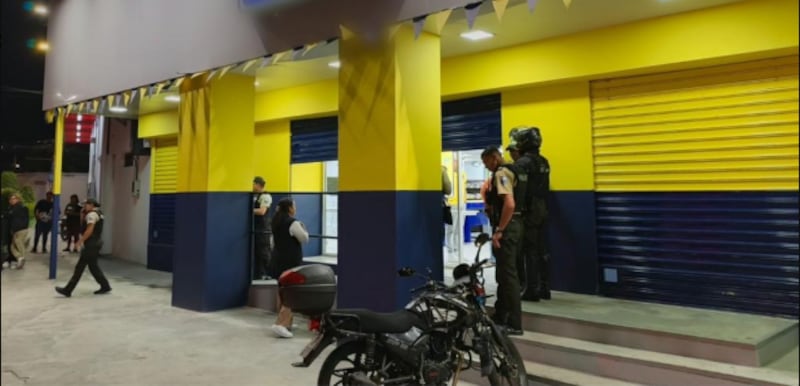 La cantidad de dinero que se llevaron los sujetos que asaltaron y asesinaron a trabajador de supermercado en Quito