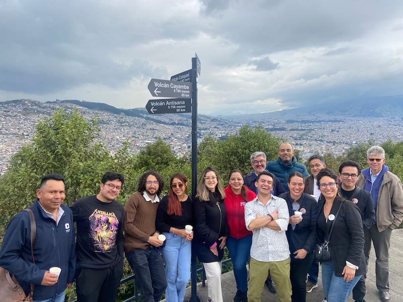 una invitación a explorar, a perderse y a reconocer la ciudad como un espacio vivo