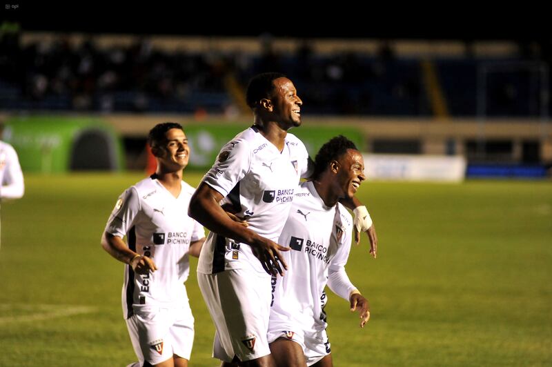 Las cartas de gol de Liga de Quito se espera estén en manos de Álex Arce en compañía de Michael Estrada y Jhojan Julio. apifoto/cesar pasaca