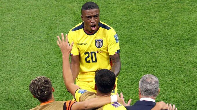 Jhegson Méndez con la Tricolor en Qatar 2022