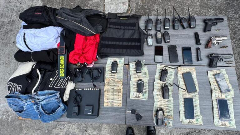 Quito: Delincuentes irrumpieron en una casa y se llevaron una caja fuerte con USD 17.000