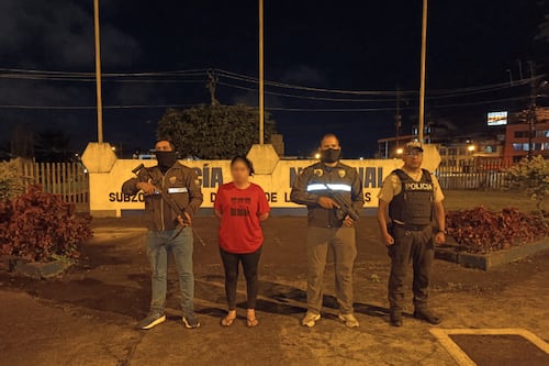 Detienen a mujer acusada de abuso sexual contra su hijo de 9 años en Los Ríos