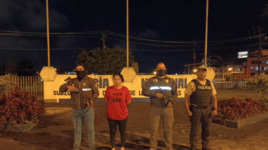 Detienen a mujer acusada de abuso sexual contra su hijo de 9 años en Los Ríos