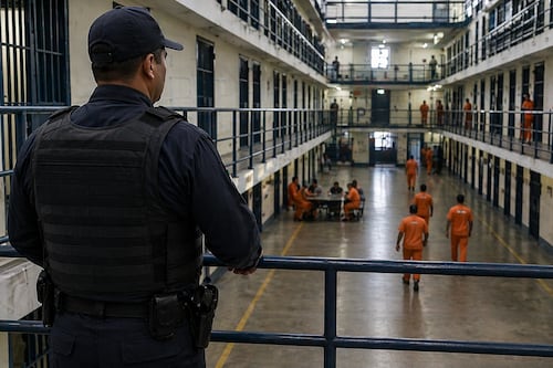 Así cambian las cárceles en Ecuador: nuevas reglas sobre dinero, llamadas y más