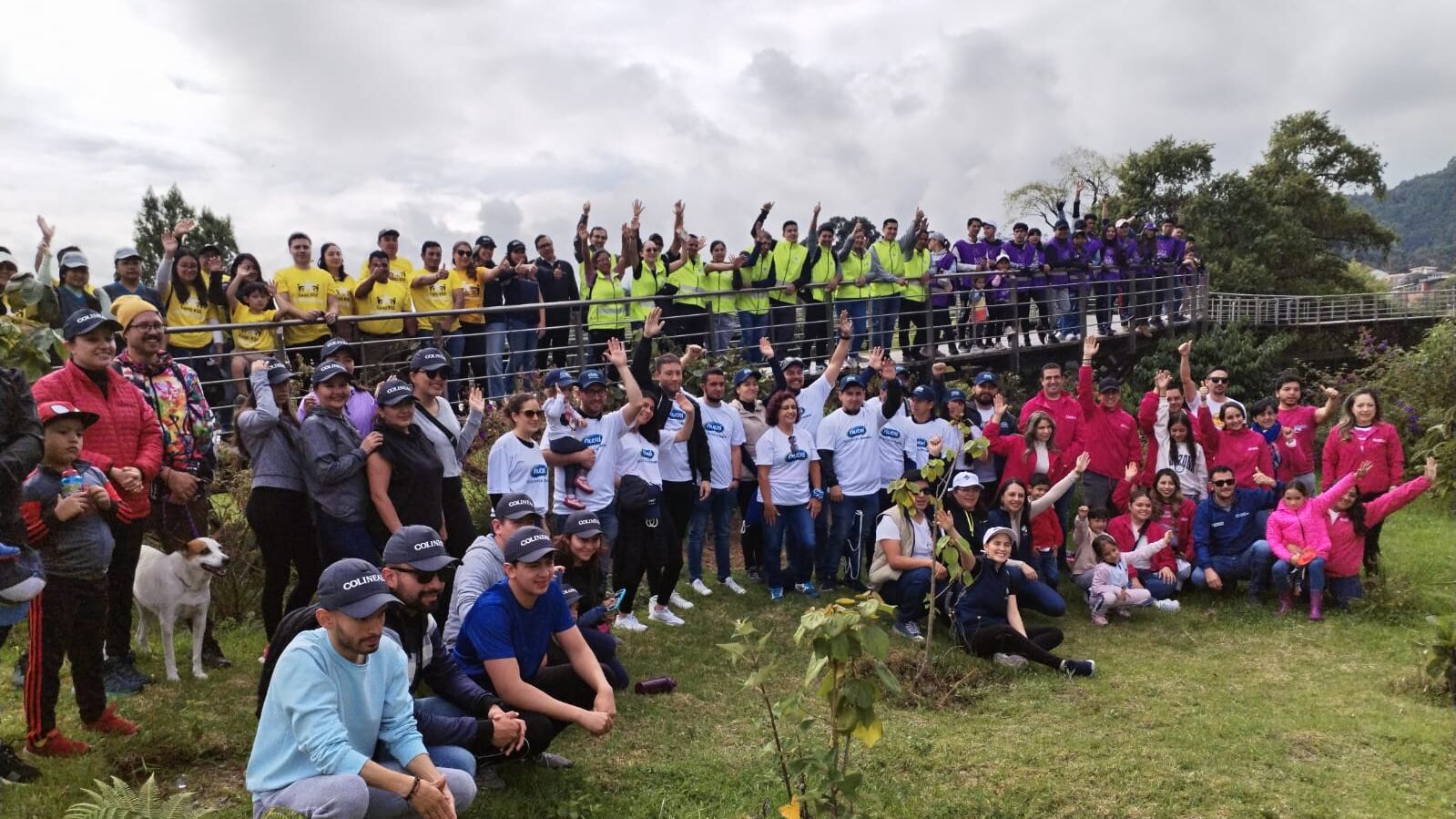 Continental Tire entregó y sembró plantas en el Jardín Botánico de Cuenca