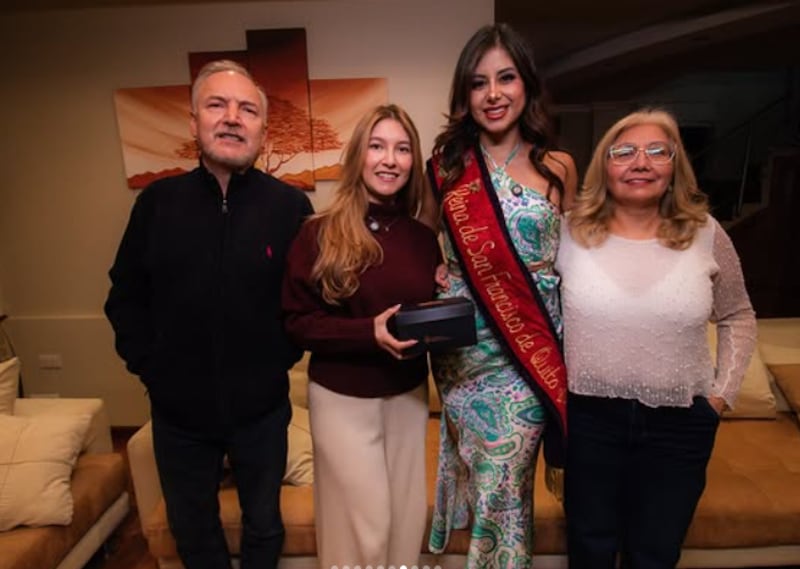 Paula Endara, candidata a Reina de San Francisco de Quito