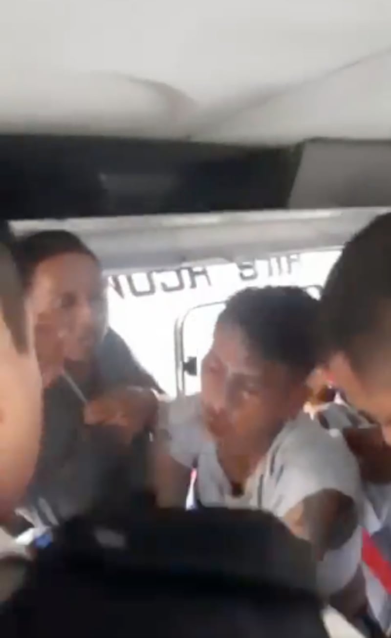 Intentaron linchar a un ladrón en bus de Guayaquil