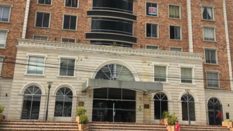 Se trataría de un menor de 15 años que se habría lanzado desde un octavo piso