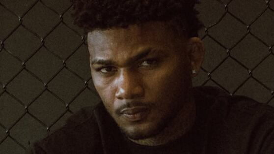 Michael Morales se prepara para su pelea en el Madison Square Garden.