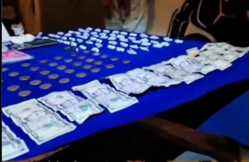 Capturan en el sur de Quito a alias “Chino” y “Pantera”, presuntos integrantes de “Los Lobos” - Fuente: Policía Nacional