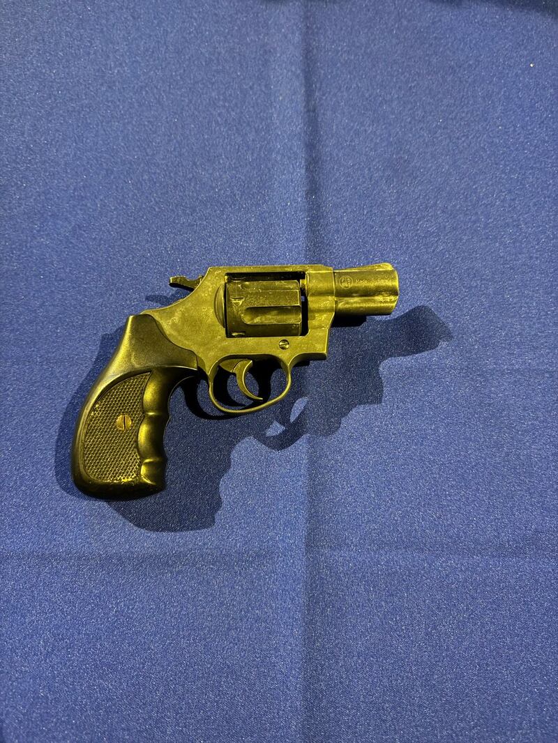 La razón por la que sujeto adoptó una actitud inusual al notar presencia policial en Quito