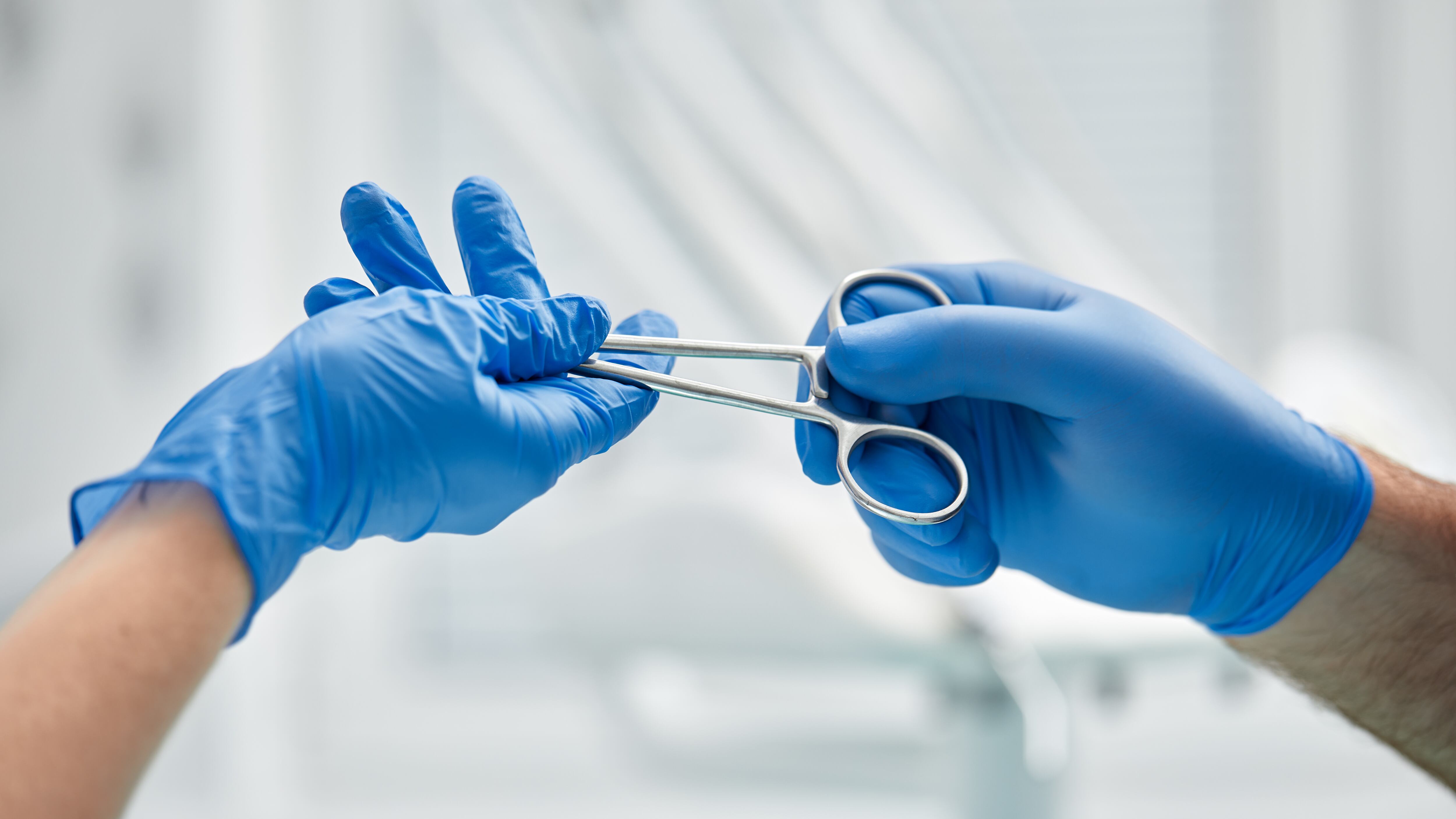 Hospital de Ecuador pide disculpas a joven que la dejo estéril: “deseo que no se repita”