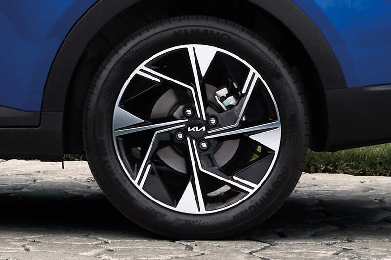 El K3 es el nuevo sedán de Kia
