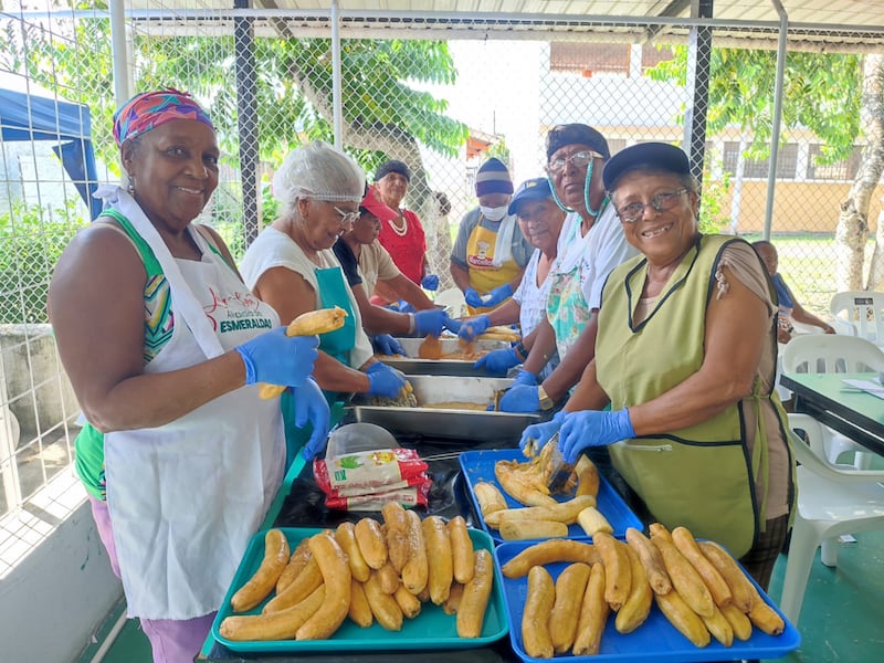 Trabajo con el Banco de Alimentos.
