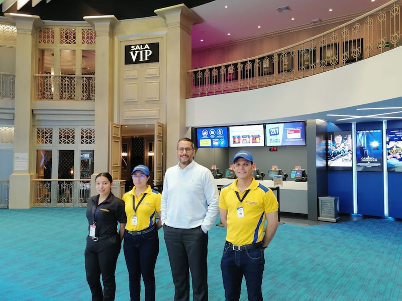 Supercines Riocentro 6 de diciembre
