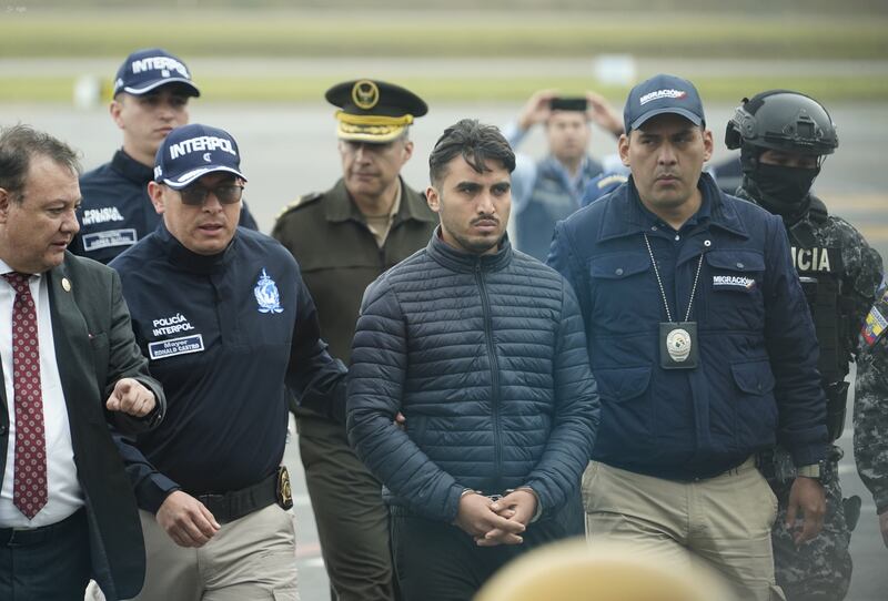 Llegada de Germán Cáceres al Ecuador