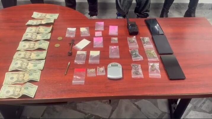 Extranjeros fueron detenidos con drogas de diferentes colores en el norte de Quito