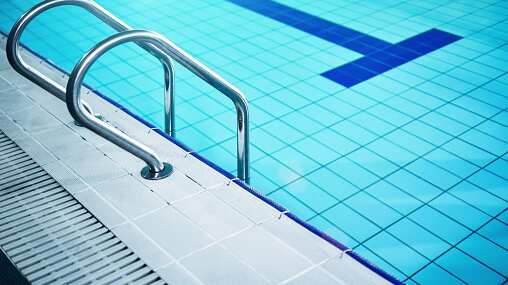 Detalles sobre el fallecimiento de un extranjero en una piscina de conjunto habitacional en Quito