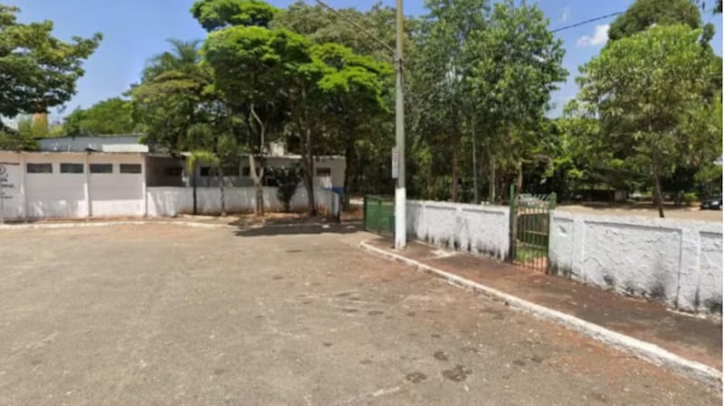 Acusan a dos hermanos de asesinar a su papá tras haberlo citado en la tumba de su mamá en Brasil