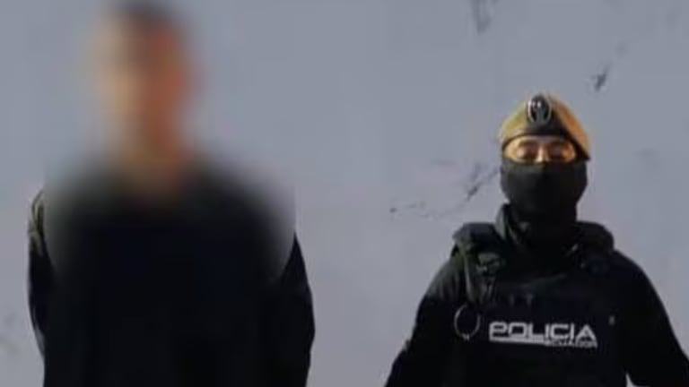 Capturan a militar que llevaba un kilo de cocaína a bordo de un bus con rumbo a Santa Elena