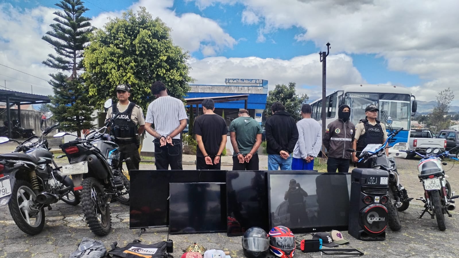 Cae banda dedicada al robo de domicilios en Sangolquí: así operaban