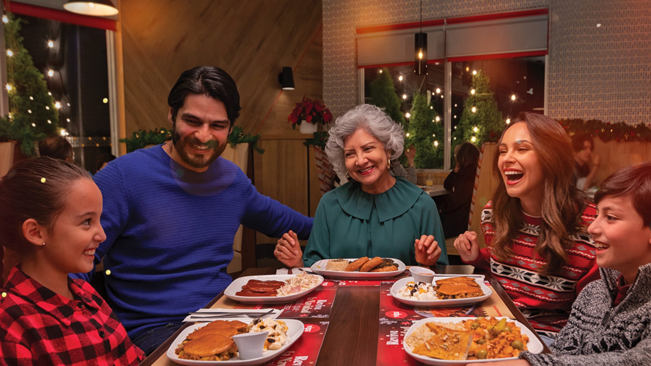 Si nos decidido qué hacer o dónde comprar tu cena navideña aquí te damos algunas opciones