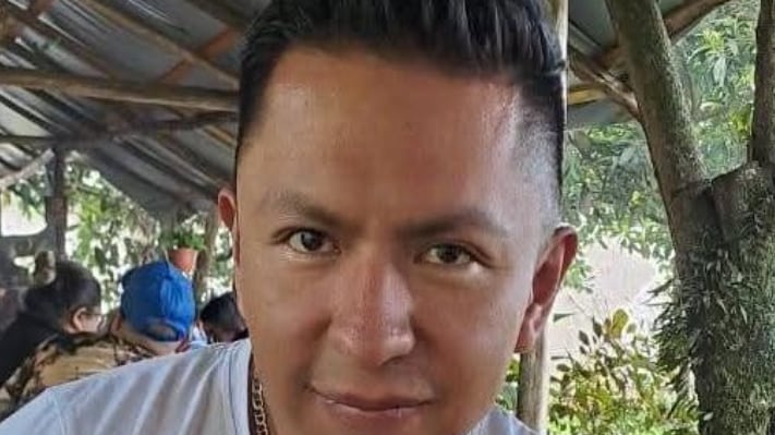 “Salió a las 07h00 AM y desde el martes no ha regresado”: familiares piden máxima difusión para localizar a Julio Llumiquinga