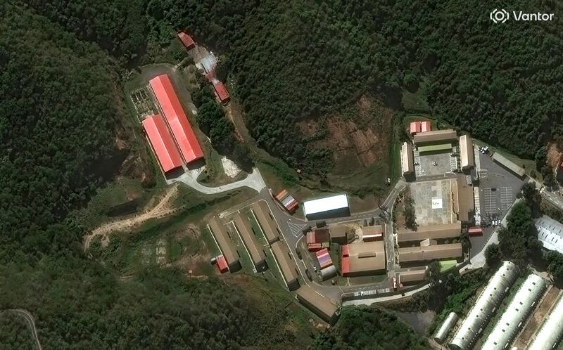 Imágenes satelitales muestran cómo quedó la base donde fue capturado Nicolás Maduro. Foto: New York Time