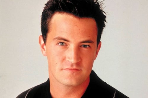 El caso la muerte Matthew Perry da un giro: Cinco implicados y nuevas revelaciones