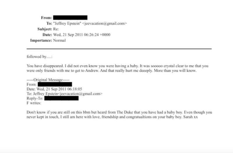 Adolescente acusa a Jeffrey Epstein de haberla usado como “incubadora humana” para un bebé que habría sido secuestrado al nacer