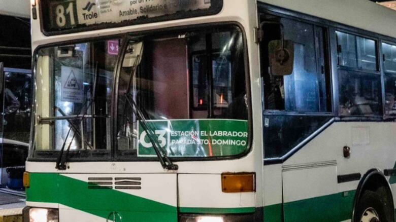 Estación El Recreo de Trolebús cerrada ante la presencia de artefacto sospechoso.