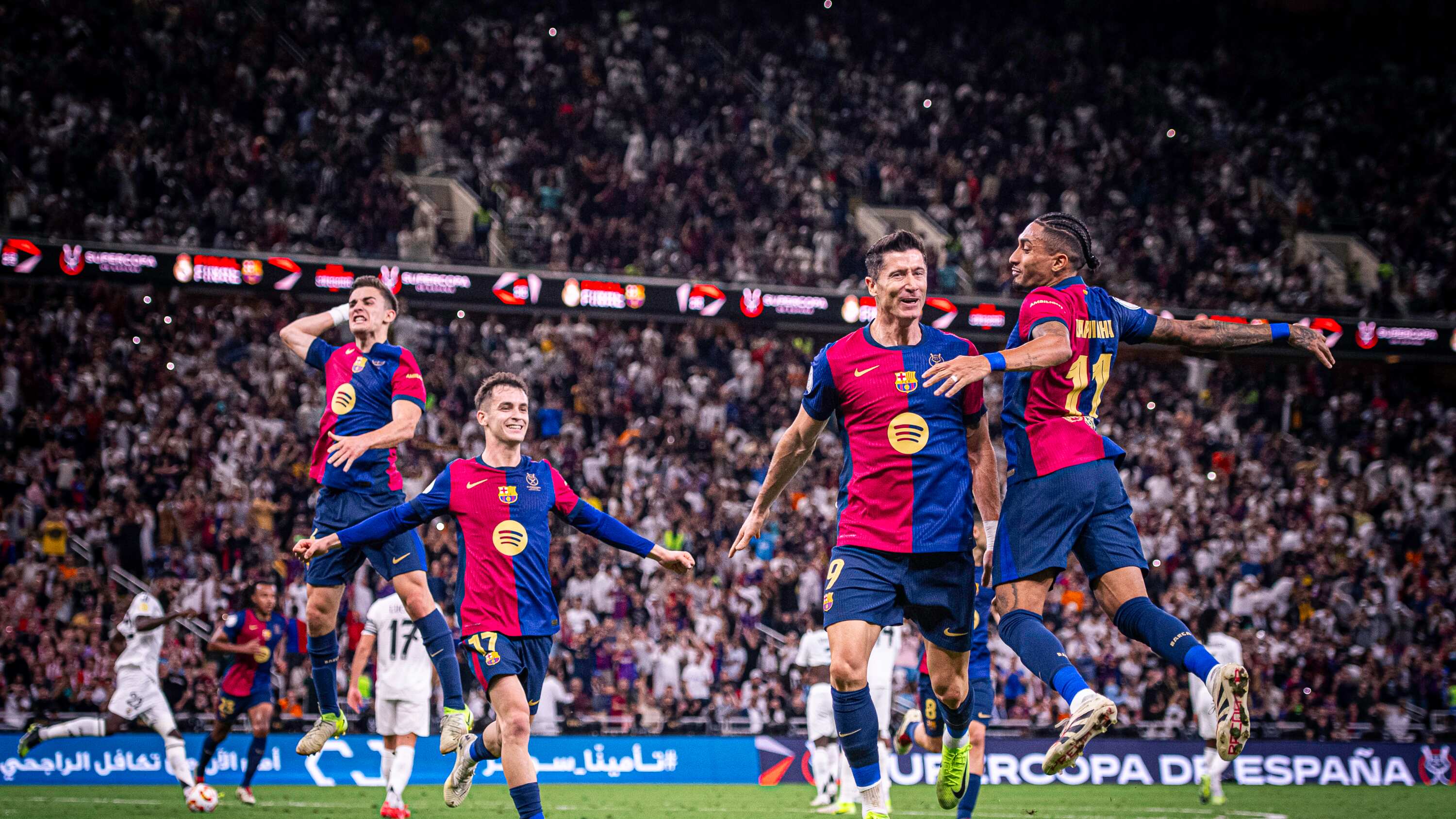 Barcelona goleó 5-2 a Real Madrid.