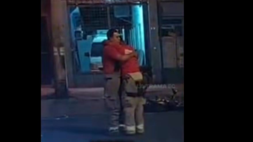Bombero llegó a una emergencia en Machala y descubrió que la víctima era su hermano