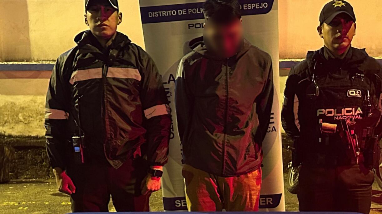 La razón por la que sujeto adoptó una actitud inusual al notar presencia policial en Quito
