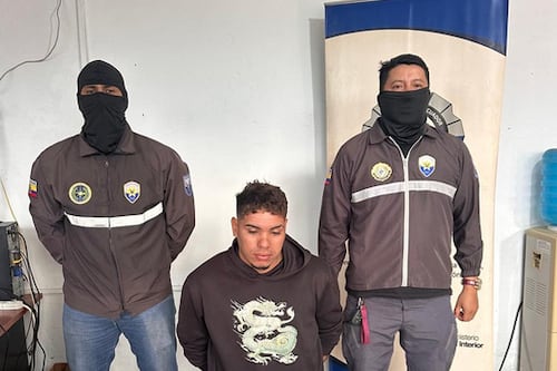 Policía de Ecuador golpea a “Los Lobos” y “Los Boxeadores”: 10 detenidos