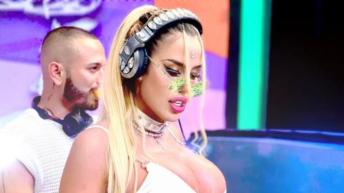 Camila Gil, DJ trans y activista LGBTI colombiana