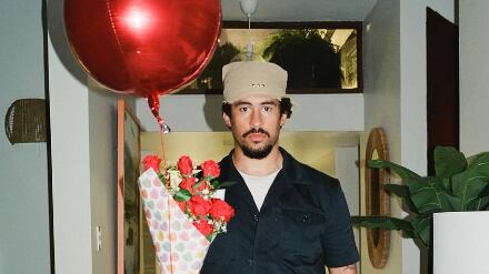 Bad Bunny uno de los latinos más bellos.