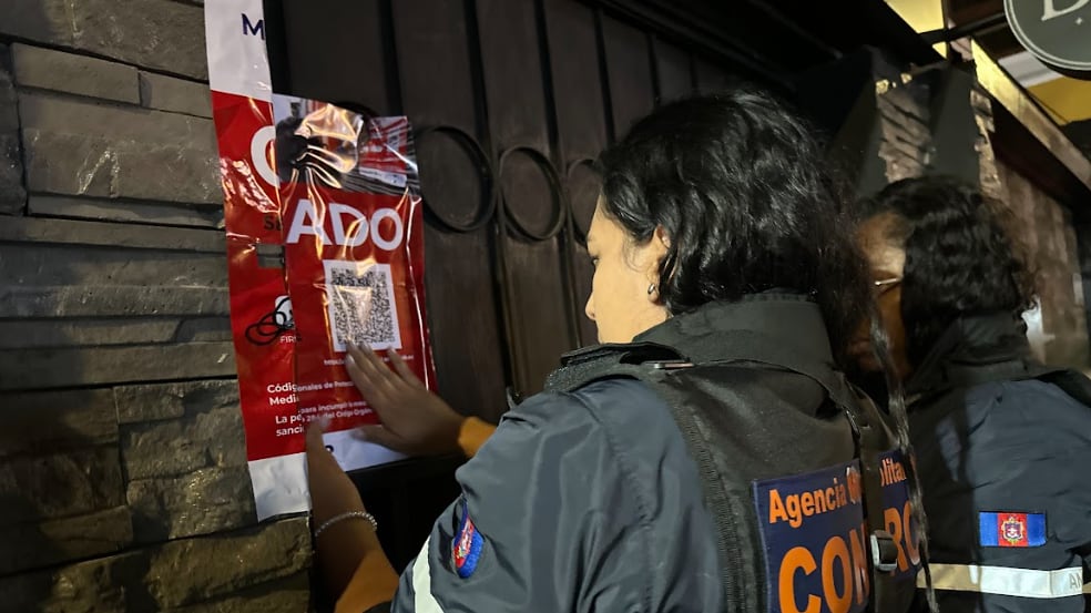 Drogas ocultas en las paredes: intervienen locales en el norte de Quito y hallan marihuana, cocaína y ‘tusi’. Foto: AMC