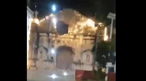 Así se vivió en vivo el terremoto en Filipinas, streamer captó el momento.