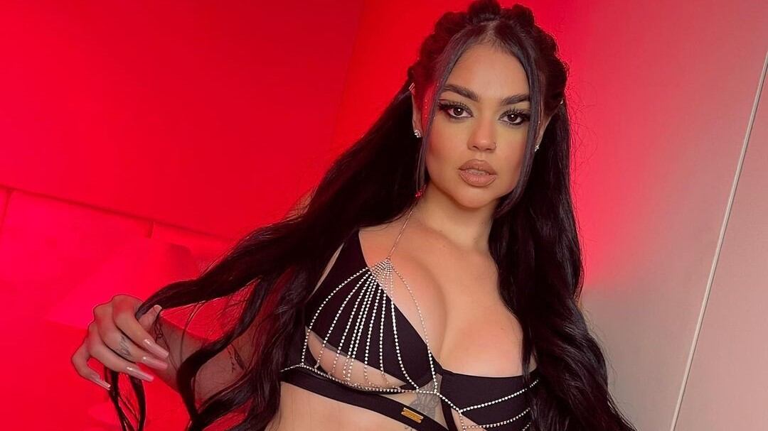 De nuevo La Segura apareció con un contenido muy divertido y esta vez Dios le responde por sus decisiones.