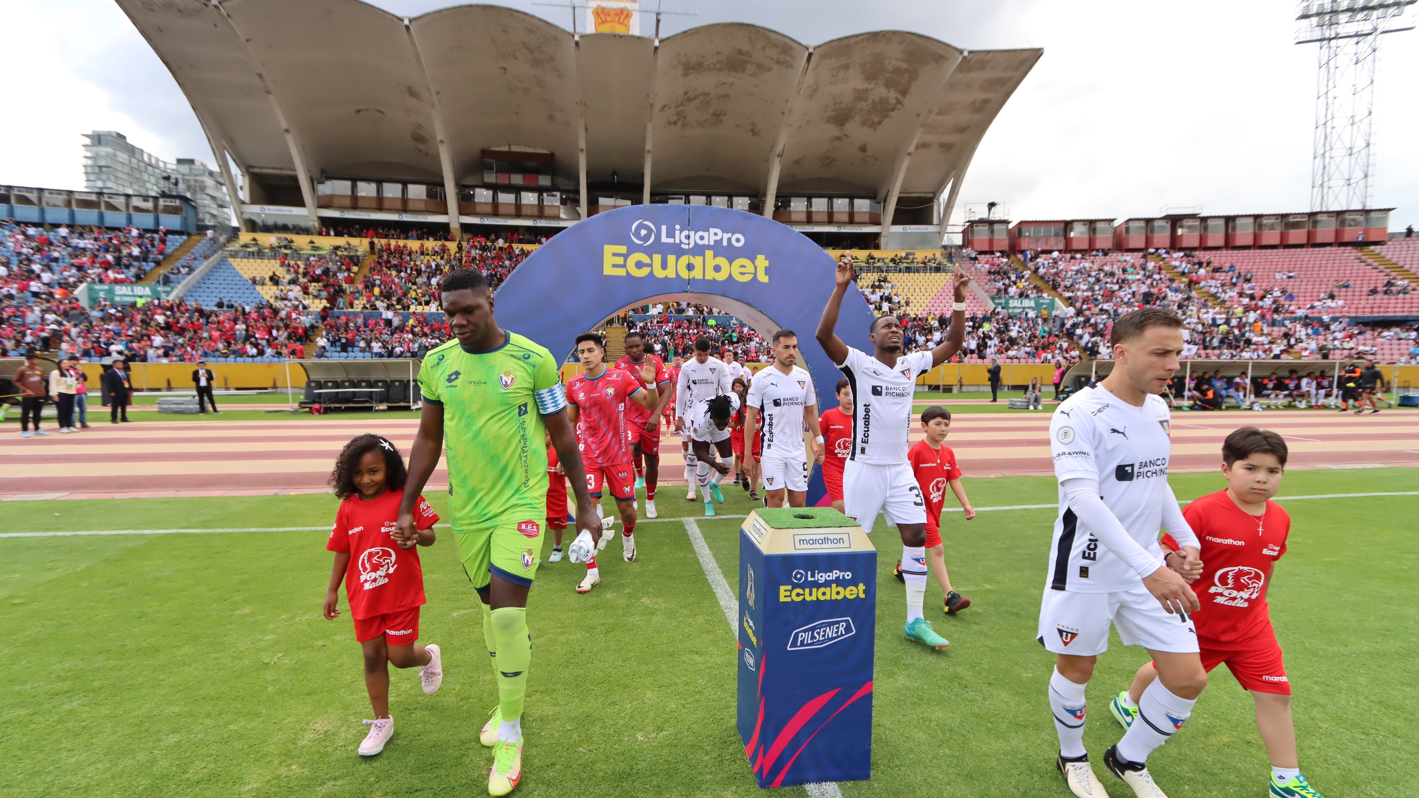 El Nacional y Liga de Quito en el Atahualpa
