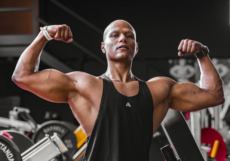 Alessandro Antonicelli, influencer de 26 años, murió tras enfrentar un raro y agresivo cáncer óseo