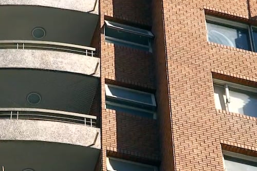 “Su única tarea era cuidarla”: revelan qué hizo el padre de Isidora antes de la caída desde un piso 11