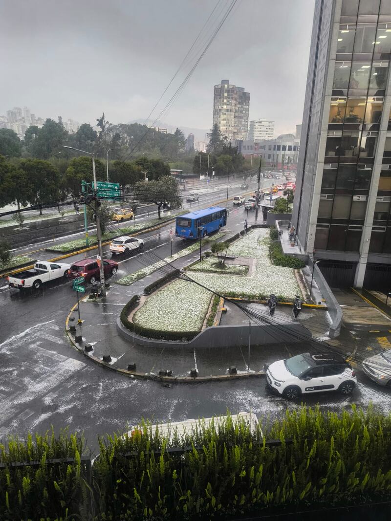 Granizada sorprendió a la capital la tarde de este 27 de febrero