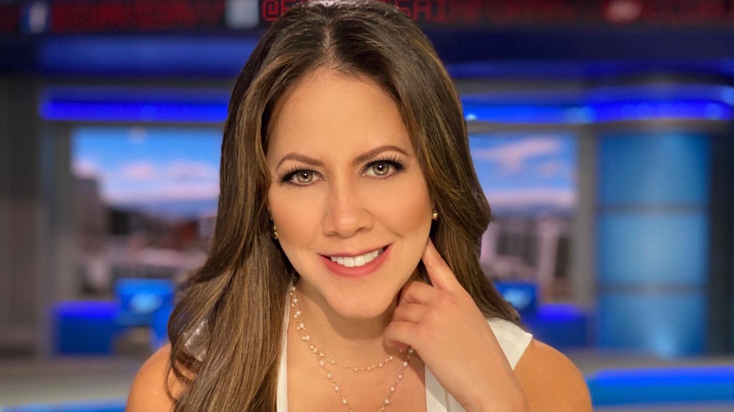 Denisse Molina es la única latina en ser parte del foro.