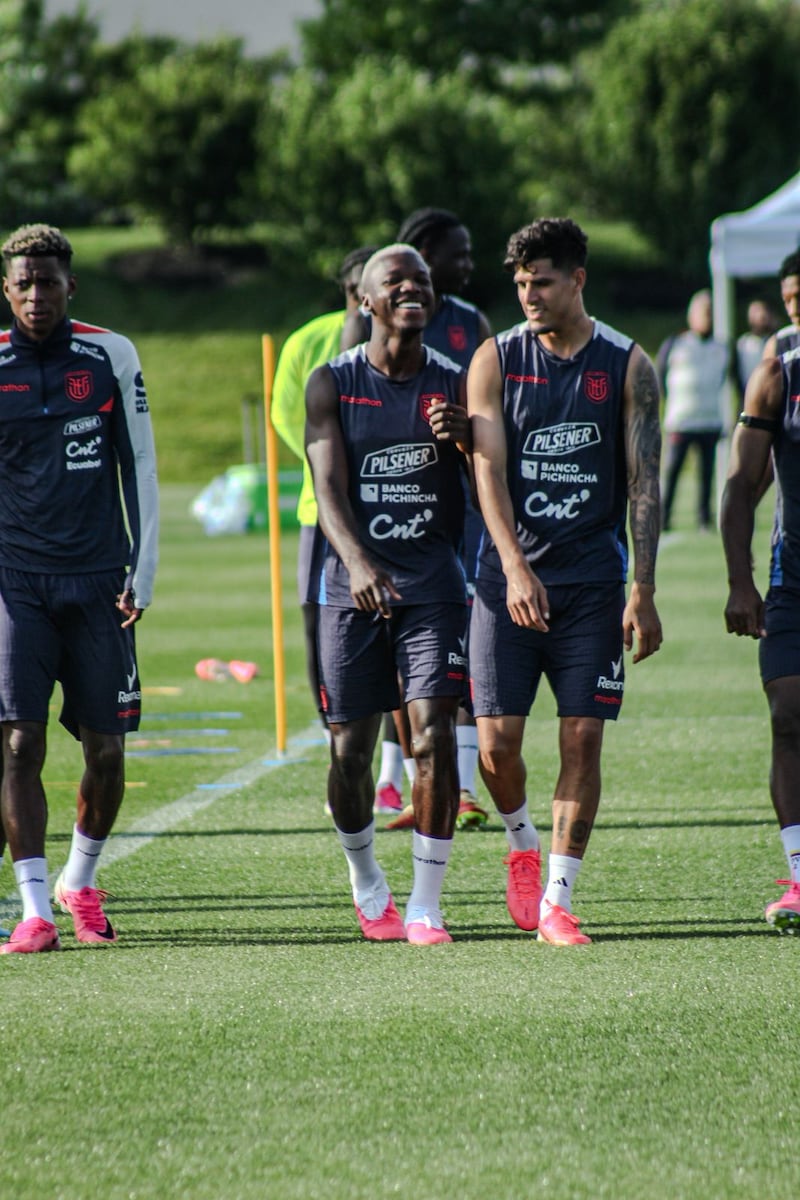 ¿Que guardan las risas de Moisés Caicedo, Piero Hincapié, Pervis Estupiñan y Willian Pacho?