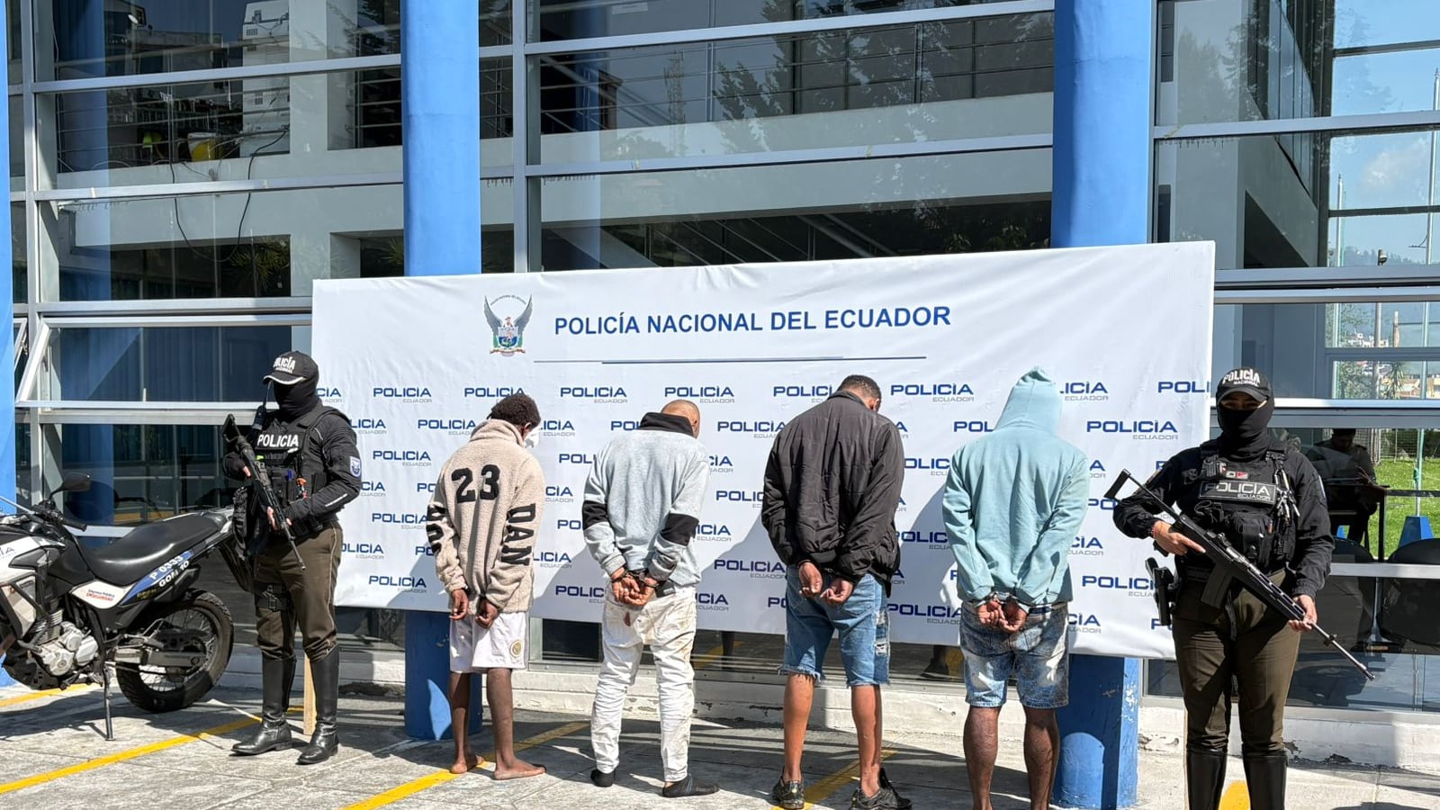 Sospechosos de intento de secuestro y disparos fueron capturados y linchados por moradores en Los Chillos, en Quito